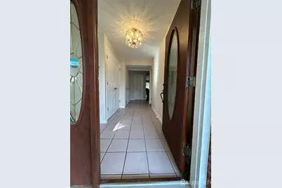 8 Julie Drive, Edison, NJ 08820 - Photo 3