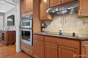 141 Fresh Ponds Rd, South Brunswick Township, NJ 08852 - Photo 9