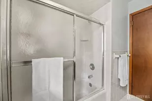 11 Aspen Cir, Edison, NJ 08820 - Photo 27