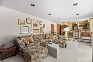 11 Aspen Cir, Edison, NJ 08820 - Photo 17