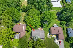 11 Aspen Cir, Edison, NJ 08820 - Photo 35