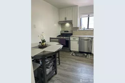 202 N Oaks Boulevard N, North Brunswick Township, NJ 08902 - Photo 11