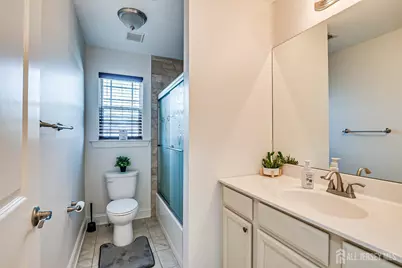 54 Hillcrest Avenue, Iselin, NJ 08830 - Photo 17