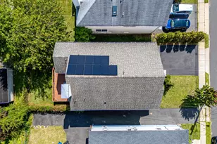 54 Hillcrest Ave, Iselin, NJ 08830 - Photo 5