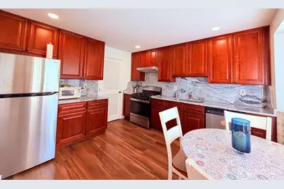 918 Plymouth Road, North Brunswick Township, NJ 08902 - Photo 13