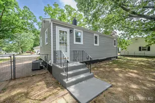 70 Gordon Ave, Old Bridge Township, NJ 08857 - Photo 23