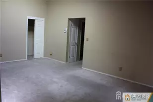 82 Keystone Ct, Edison, NJ 08817 - Photo 15