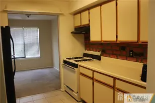 82 Keystone Ct, Edison, NJ 08817 - Photo 11