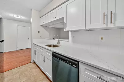 601 Ravens Crest Drive #601, Plainsboro Township, NJ 08536 - Photo 13
