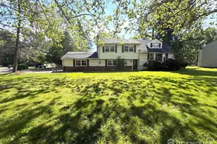 434 Plainfield Rd, Edison, NJ 08820 - Photo 1