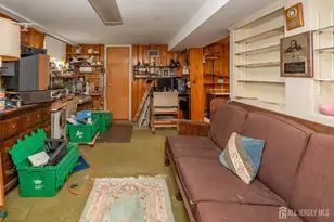 95 Jeffery Rd, Colonia, NJ 07067 - Photo 21