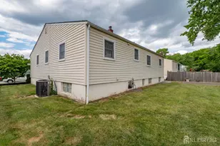 95 Jeffery Rd, Colonia, NJ 07067 - Photo 31