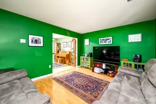 40 Pomona Blvd, Old Bridge Township, NJ 07735 - Photo 17