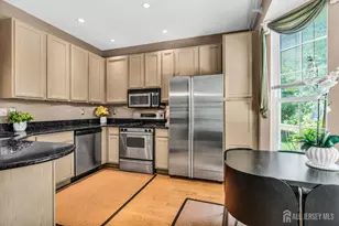 220 Hidden Lake Dr, Morganville, NJ 07751 - Photo 17