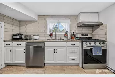 31 Monmouth Road, Monroe Township, NJ 08831 - Photo 5