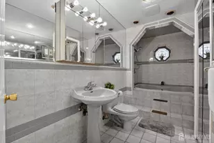 742 Gornik Dr, Perth Amboy, NJ 08861 - Photo 15