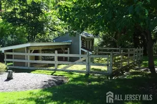 246 Fresh Ponds Rd, South Brunswick Township, NJ 08831 - Photo 5