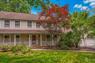 7 Lake Farrington Dr, North Brunswick Township, NJ 08902 - Photo 3