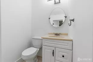 39 Davids Ct, South Brunswick Township, NJ 08810 - Photo 9