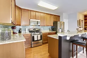 319 Kramer Ct, Florence, NJ 08518 - Photo 3