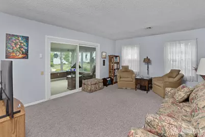 136 Plymouth Lane, Monroe Township, NJ 08831 - Photo 5