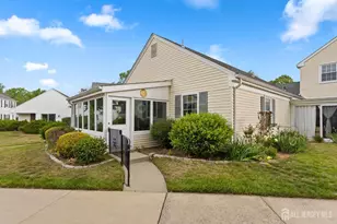 136 Plymouth Ln, Monroe Township, NJ 08831 - Photo 23