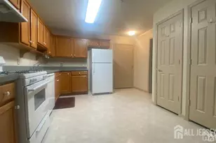 163 Liddle Ave, Edison, NJ 08837 - Photo 7