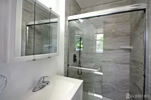 1 Orchid Ct, Sayreville, NJ 08872 - Photo 23