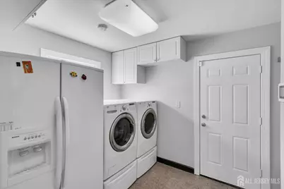 43 Jonathan Drive, Edison, NJ 08820 - Photo 19