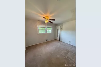 43 Jonathan Drive, Edison, NJ 08820 - Photo 19
