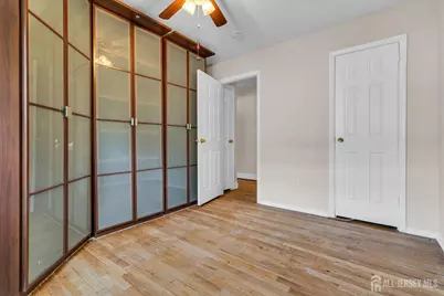 43 Jonathan Drive, Edison, NJ 08820 - Photo 31