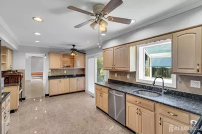 43 Jonathan Drive, Edison, NJ 08820 - Photo 23