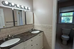 43 Jonathan Dr, Edison, NJ 08820 - Photo 21