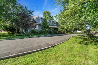 43 Jonathan Drive, Edison, NJ 08820 - Photo 5