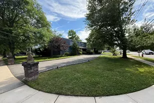 43 Jonathan Dr, Edison, NJ 08820 - Photo 5