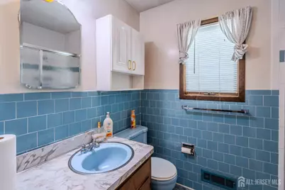 149 Strawberry Hill Avenue, Woodbridge Township, NJ 07095 - Photo 19