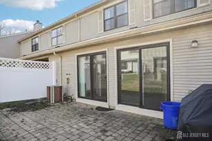 204 Hampshire Ct, Piscataway Township, NJ 08854 - Photo 21