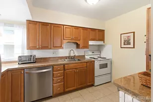 219 Julius St, Iselin, NJ 08830 - Photo 5