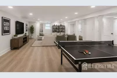 864 Court Street, Woodbridge Township, NJ 07095 - Photo 19