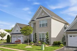 19 Whistling Straits Dr, Monroe Township, NJ 08831 - Photo 3