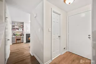 81 Thoreau Dr, Plainsboro Township, NJ 08536 - Photo 3