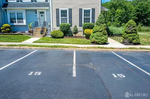 15 Gwizdak Ct, Sayreville, NJ 08872 - Photo 3