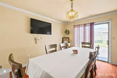 109 Walton Street, Edison, NJ 08817 - Photo 7