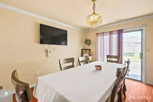 109 Walton St, Edison, NJ 08817 - Photo 7