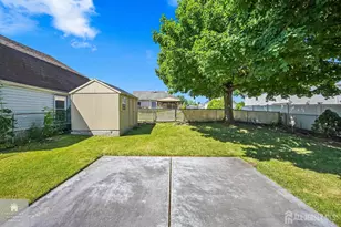 109 Walton St, Edison, NJ 08817 - Photo 31