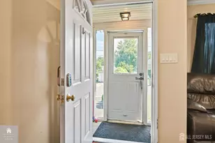 109 Walton St, Edison, NJ 08817 - Photo 3
