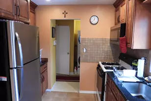 41 Riverbend Dr, North Brunswick Township, NJ 08902 - Photo 3