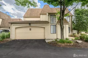7 Carriage Pl, Edison, NJ 08820 - Photo 1