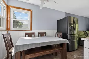40 Windsor Dr, East Brunswick Township, NJ 08816 - Photo 11