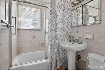40 Windsor Drive, East Brunswick Township, NJ 08816 - Photo 13
